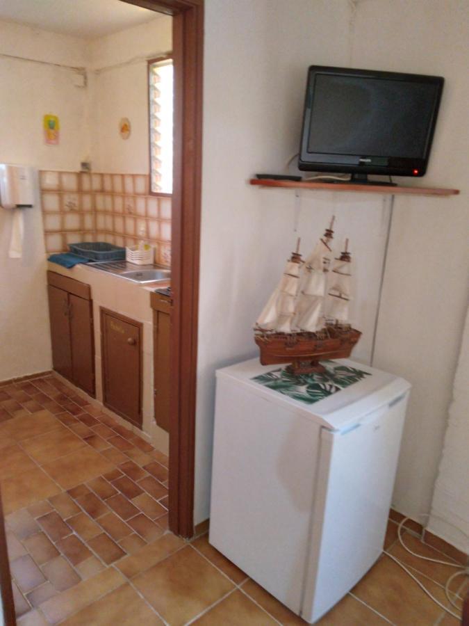 Au Jardin Fleuri Διαμέρισμα Sainte-Anne Εξωτερικό φωτογραφία